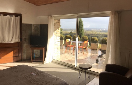 Miribel Casa | La Villa du Rhone