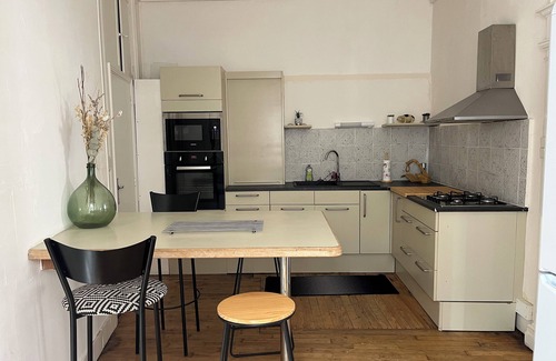 Aubusson Apartamento | LA VILLA LOUANA 1 apartment 160 square meters, sobriety and elegance, 6 Adults