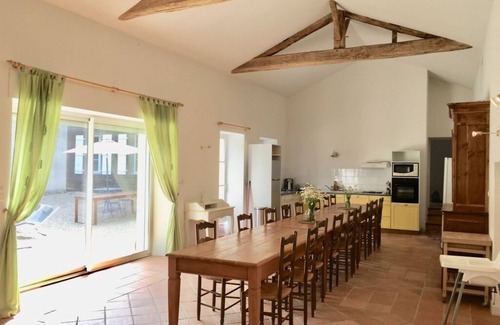 Bourneau Villa | La Villa, jardín privado y piscina en excepcional ubicación con castillo.