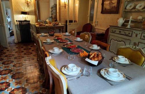Montmirey-la-Ville Casa | La Villa Romaine
