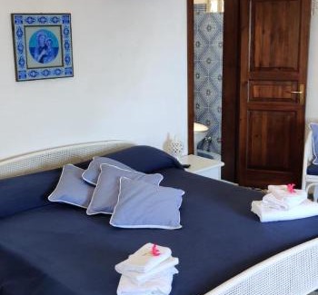 Santa Marina Salina Cama Y Desayuno | La Villa Rossa