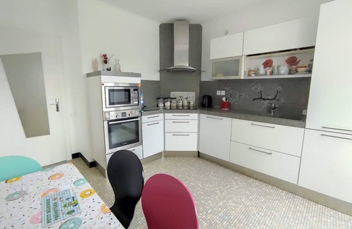 Amneville Casa | La Villa Sainte-rose: Gîte 3 Chambres Avec Jardin à 5 min de la Cité des Loisirs