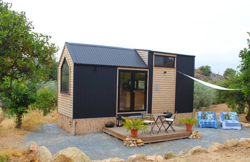 Alora Casa | La Vista Huma by Tiny Away