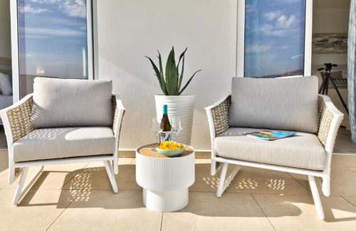 Benimeit Villa | La Vista - Modern Luxury for 12 Guests