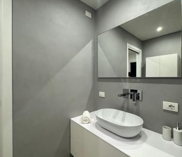 Sarnico Apartamento | La Vita LakeView - Garden & Pool