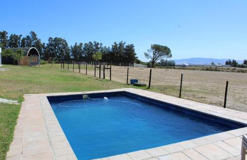 Drakenstein Casa | La Vita Romantic Getaway Cabin