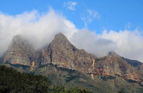 Drakenstein Casa | La Vita Romantic Getaway Cabin