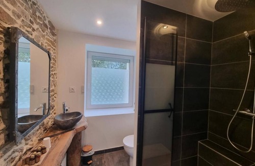 Saint-Chamond Cama Y Desayuno | La Voûte du Pilat: cosy, natural rooms, SPA and massages near Lyon