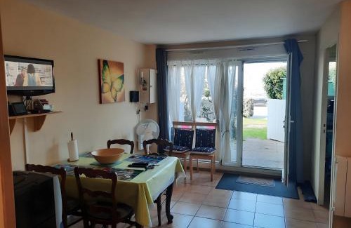 Bernieres-sur-Mer Apartamento | La Voile de Nacre Appt 50 M Plage