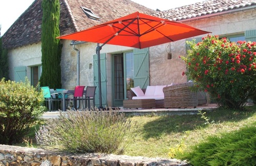Les Leches Cabaña | La Zénitude: House in Périgord with private swimming pool 12 x 6