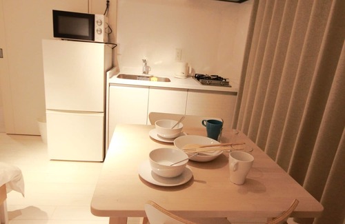 Nishi-Shinjuku Apartamento | Confortables habitaciones en Tokio y Shinjuku!Es fácil acceder desde donde se encuentre, ubicación muy conveniente.