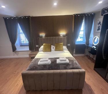 Wylam Cama Y Desayuno | Laburnum Guest House at Bistro En Glaze