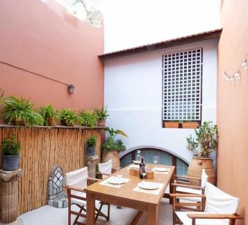 Rhodes Old Town Casa | Labyrinthos Arts Guest House