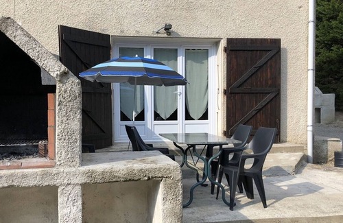 Durfort Apartamento | Lac de St Ferréol, pleasant garden level