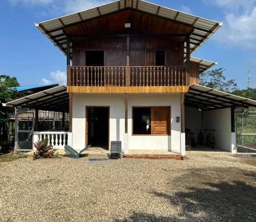 El Valle Casa | Lacasita Hospedaje