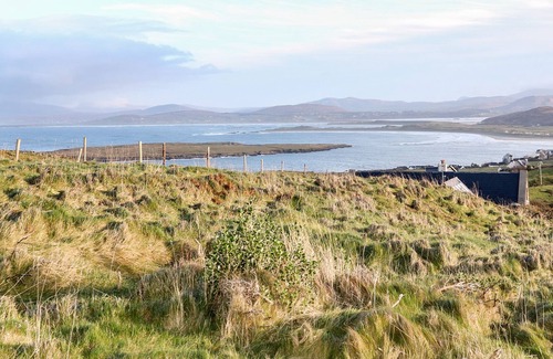 Naran Cabaña | LACKAGHMORE COTTAGE, pet friendly in Portnoo, County Donegal