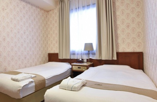 Nishishinsaibashi Hotel | Ladies only floor Nonsmoking twin room | Fo / Osaka Ōsaka