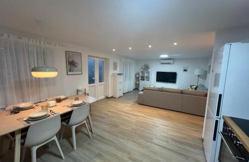 Ratac Apartamento | Lady Di