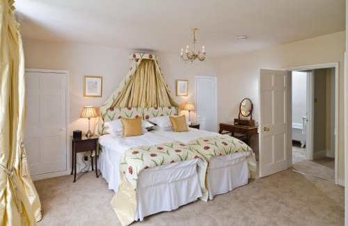 Upper Town Casa | Lady Margaret's