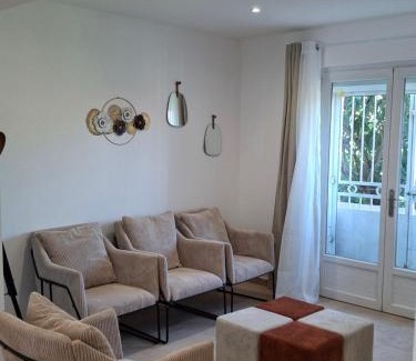 Caissargues Casa | LaDy ROSE NÎMES, House for 14 people