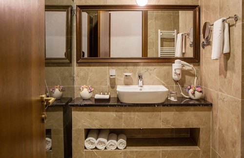 Avlabari Hotel | Laerton Hotel Tbilisi