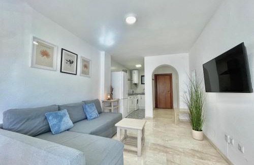 Arroyo de la Miel Apartamento | LaFrenchTouch - Céntrico con piscina junto al tren