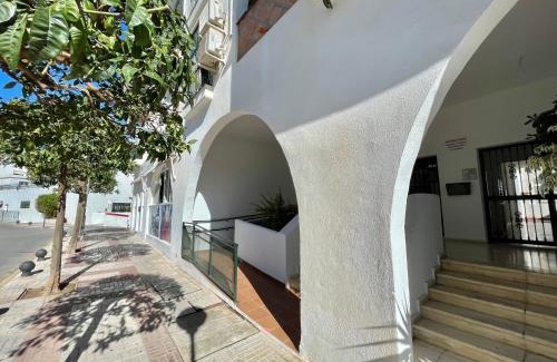 Arroyo de la Miel Apartamento | LaFrenchTouch - Céntrico con piscina junto al tren