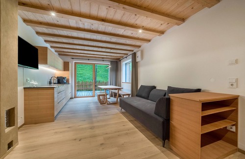 San Martino in Passiria Apartamento | LAGAR piso de vacaciones Stamer Hans' con terraza-jardín privada y vistas a la montaña