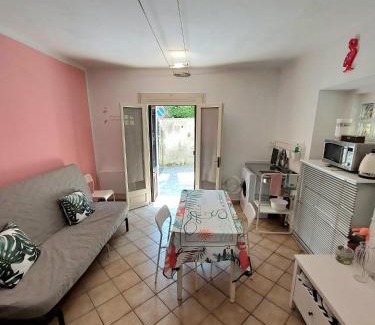 Meina Apartamento | Lago, colori ed energia Appartamento Tiffany Lago Maggiore