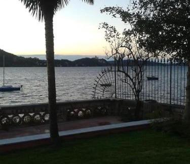 Meina Apartamento | Lago ed eleganza Appartamento Riva