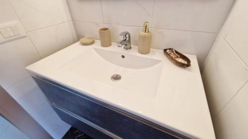 Luino Casa | Lago Maggiore Rooms - Luino