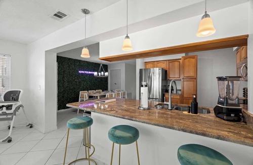 Largo Casa | Lago Resort Home-Heated Pool&Hot Tub+Beach+Arcade