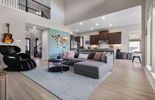 Lago Vista Casa | Lago Retreat: Pickleball + Massage Chair + Poker