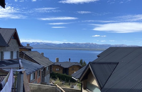 San Carlos de Bariloche Casa | Vista al LAGO con parrilla
