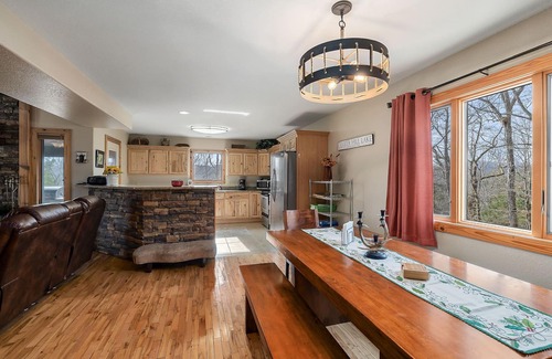 Smithville Cabina | Ubicación privada con excelente invierno / otoño Vista al lago y cerca del lago