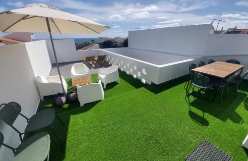 Lagoa Apartamento | Lagoa Sea View by Vacationy