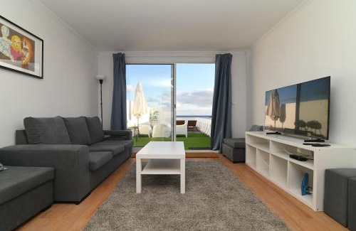 Lagoa Apartamento | Lagoa Sea View by Vacationy