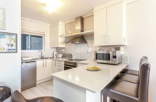 Lagoon Beach Apartamento | Lagoon Beach 227A by CTHA