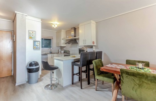 Lagoon Beach Apartamento | Lagoon Beach 227A by CTHA
