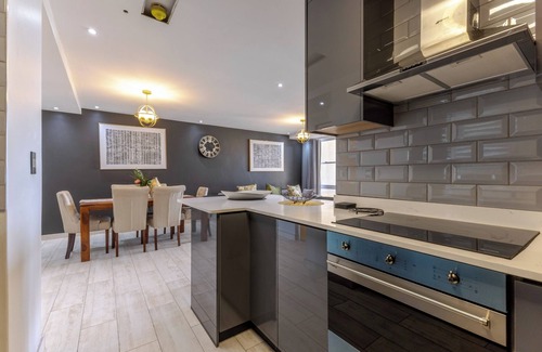 Cape Town Apartamento | Lagoon Beach Escape with Breathtaking Views