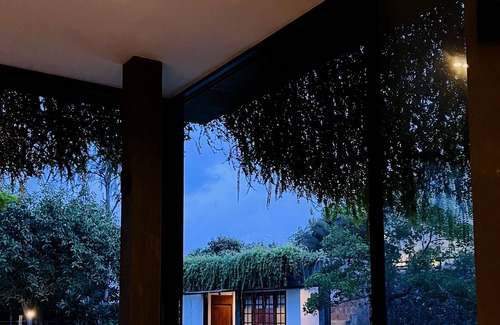 Negombo Villa | Lagoon Front Luxury Villa with Large Pool