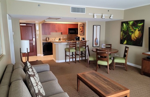 Waikiki Casa | Lagoon Tower – 1 Bed OceanView