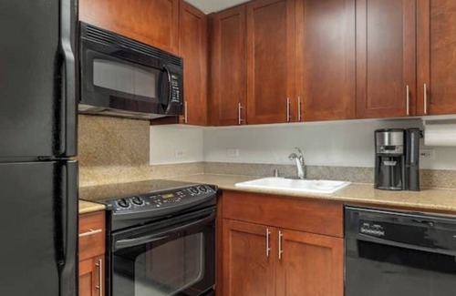 Waikiki Condominio | Lagoon Tower! Family Friendly Resort! Beautiful Hilton Condo On Waikiki Beach!