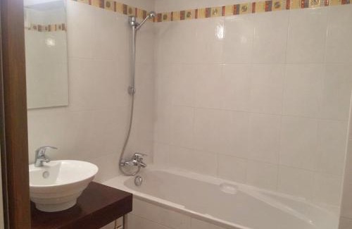Barjac Complejo | Lagrange Grand Bleu Vacances – Résidence La Closerie