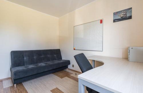 Brzezno Apartamento | Laguna Apartment - 1 km to Baltic Sea & 15 Minutes to Gdańsk Old Town