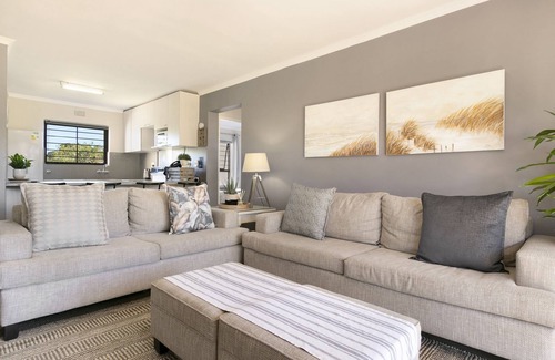 Strand Apartamento | Laguna Beach B8 - Tres Habitaciones Piso, Capacidad 6