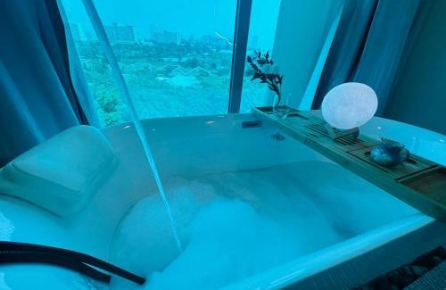 South Pattaya Apartamento | Laguna Beach Resort 2-have tub loft room