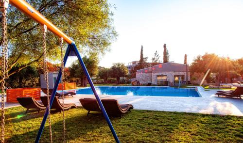 Perithia Hotel | LAGUNA HOLIDAY RESORT