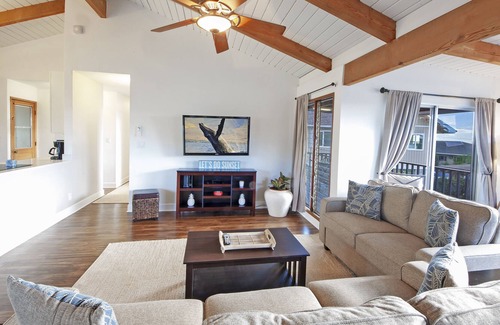 Downtown Lahaina Casa | Nueva casa de vacaciones Lahaina Maui! Camina hasta la ciudad de Lahaina. ¡Vista al océano!