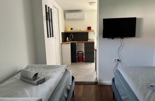 Balotesti Apartamento | LaHuzur Studio - Therme Balotesti & Aeroport Otopeni